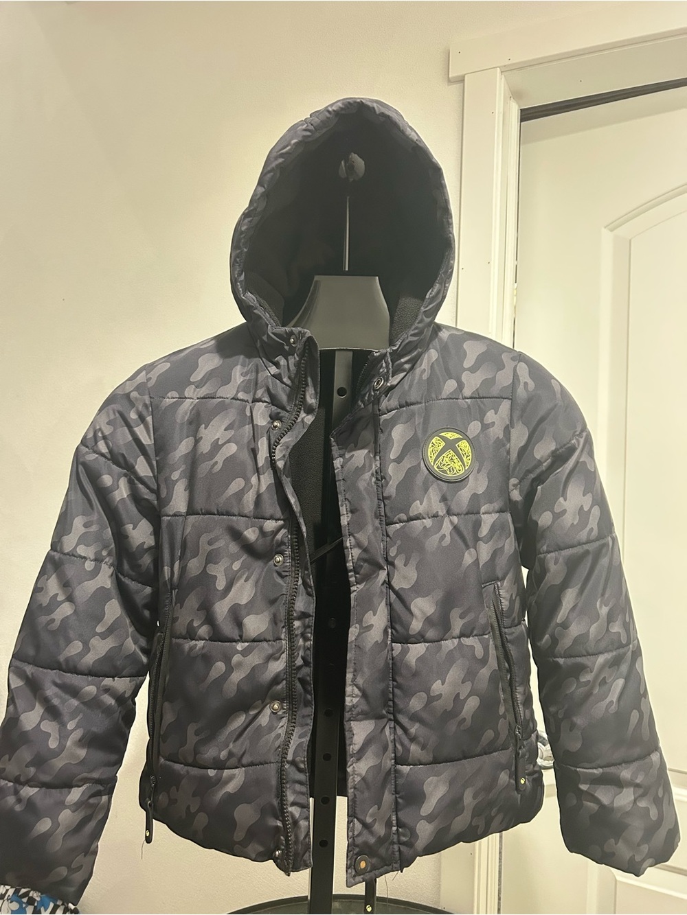 Kids Hooded Puffer Jacket - Gray Camo